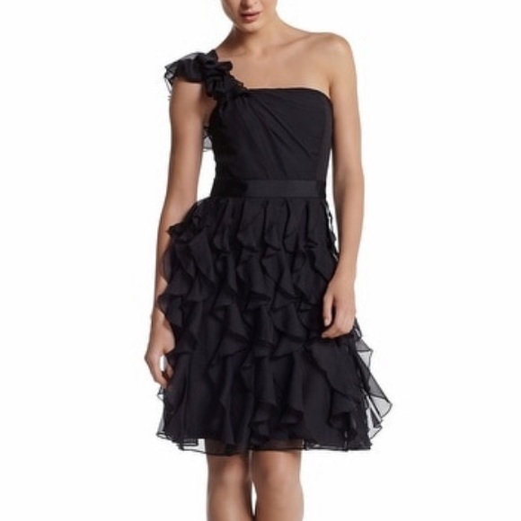 White House Black Market Dresses & Skirts - White House Black market short ruffle dress